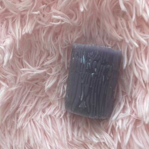 this sheer leather sent smells so good with the wood print